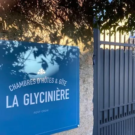 Couette-café La Glycinière